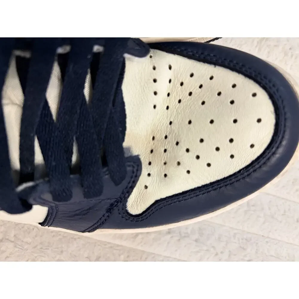 Nike Air Jordan 1 Retro High OG Men’s Size 8.5 Obsidian UNC 2019 555088-140